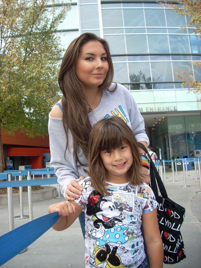 2010-11-23 - Standing outside the GA Aquarium