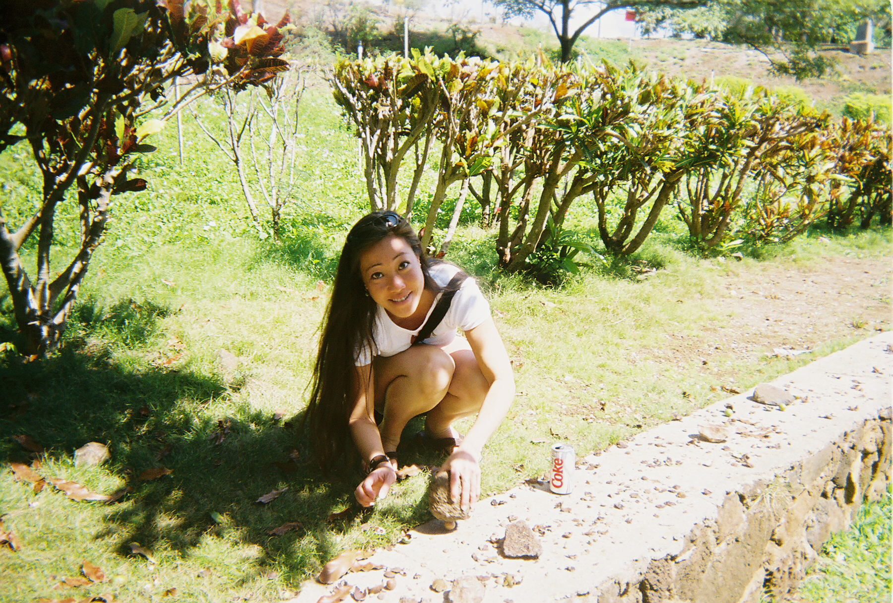 2006-10-18 - Alison cracking macadamia nuts
