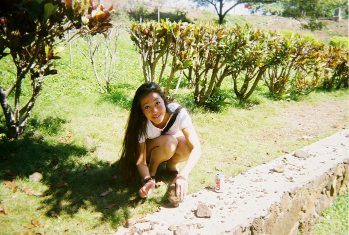 2006-10-18 - Alison cracking macadamia nuts